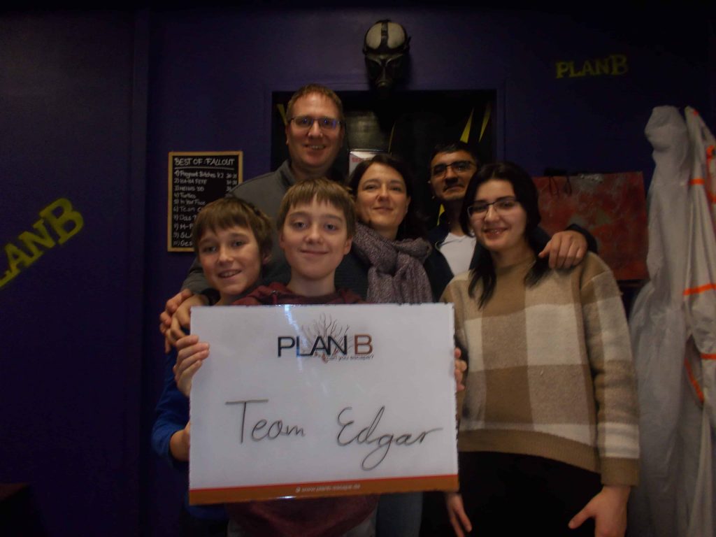 Group pictures KW 5 / 6-2018 - 12 Group pictures KW 5 / 6-2018 - 12 | PlanB Escape