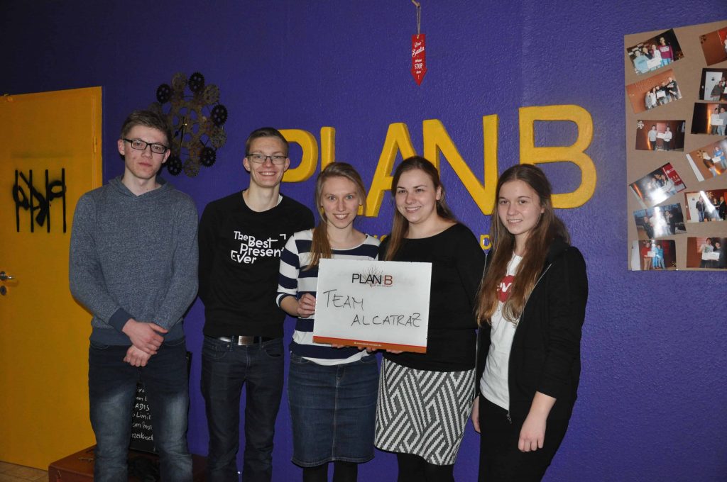 Group pictures KW 49 - 13 Group pictures KW 49 - 13 | PlanB Escape