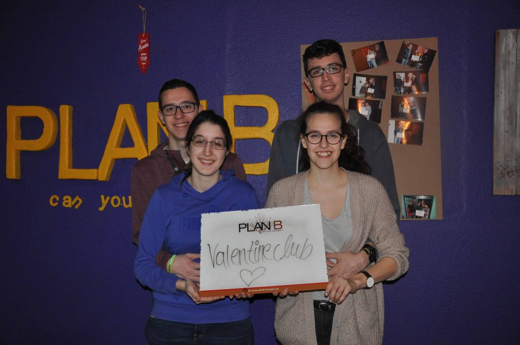 Group pictures KW 49 - 17 Group pictures KW 49 - 17 | PlanB Escape