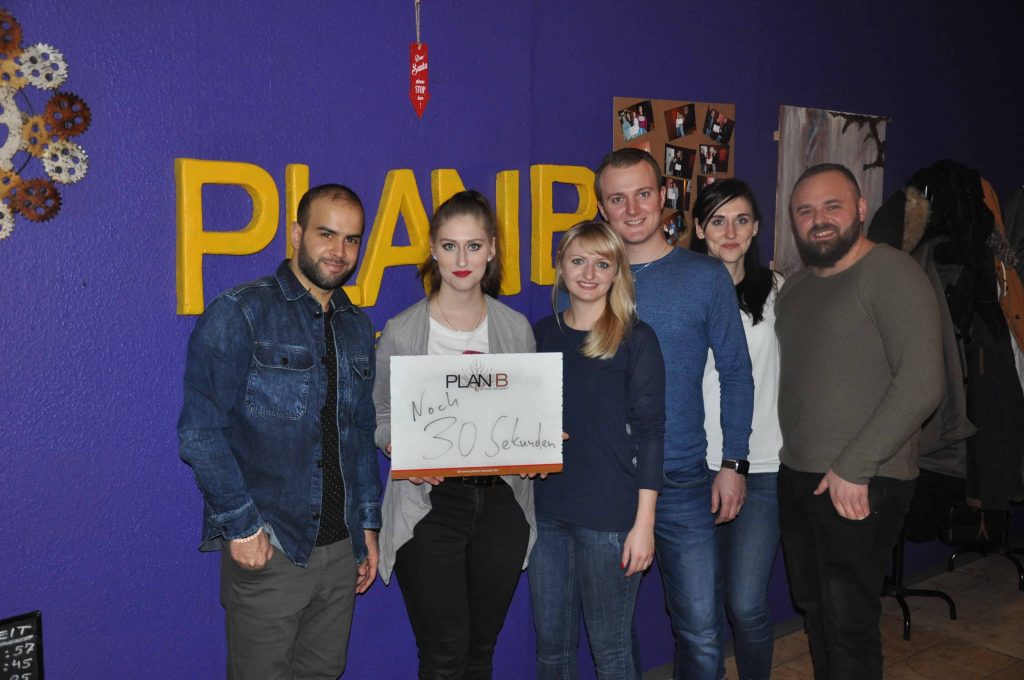 Group pictures KW 49 - 19 Group pictures KW 49 - 19 | PlanB Escape