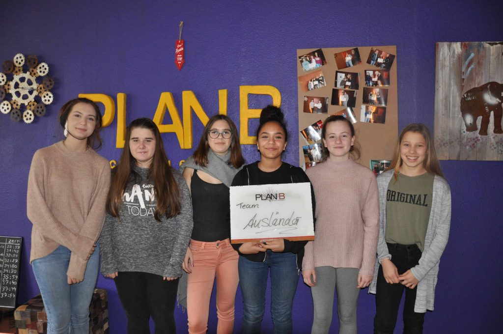 Group pictures KW 43 - 27 Group pictures KW 43 - 27 | PlanB Escape