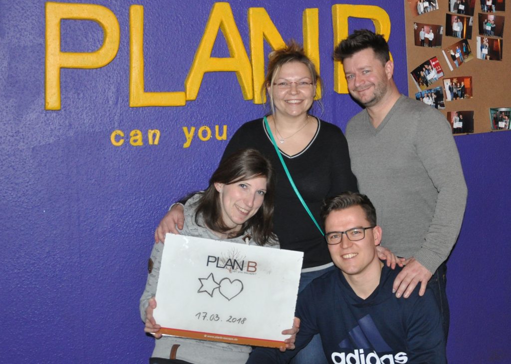 Group pictures KW 11 – 2018 Karlsruhe - 17 Group pictures KW 11 – 2018 Karlsruhe - 17 | PlanB Escape