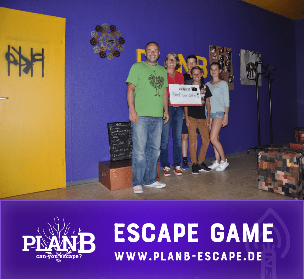 Group pictures KW 33 part 2 - 13 Group pictures KW 33 part 2 - 13 | PlanB Escape