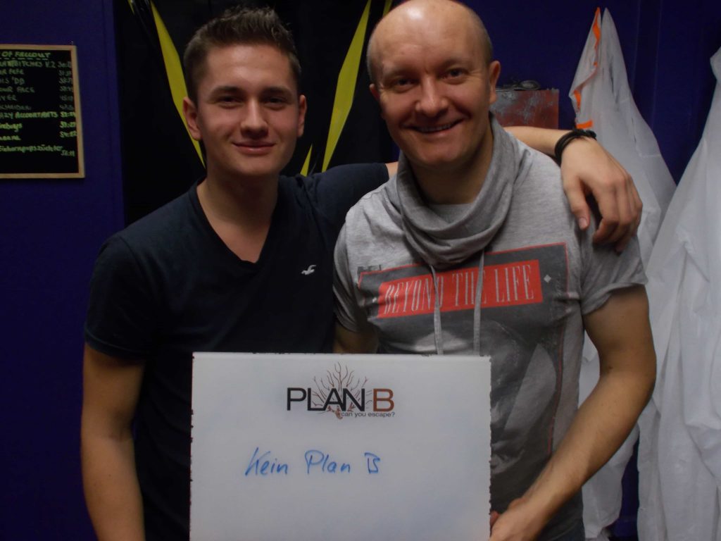 Group pictures KW 44 - 34 | PlanB Escape