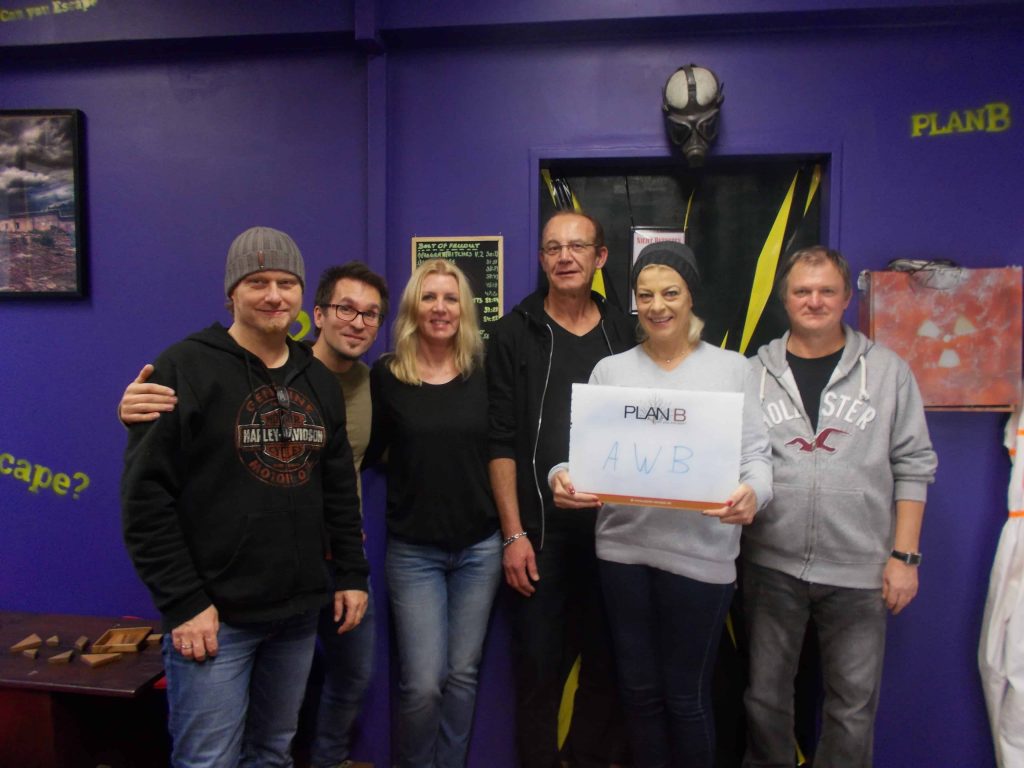 Group pictures KW 45 - 31 | PlanB Escape