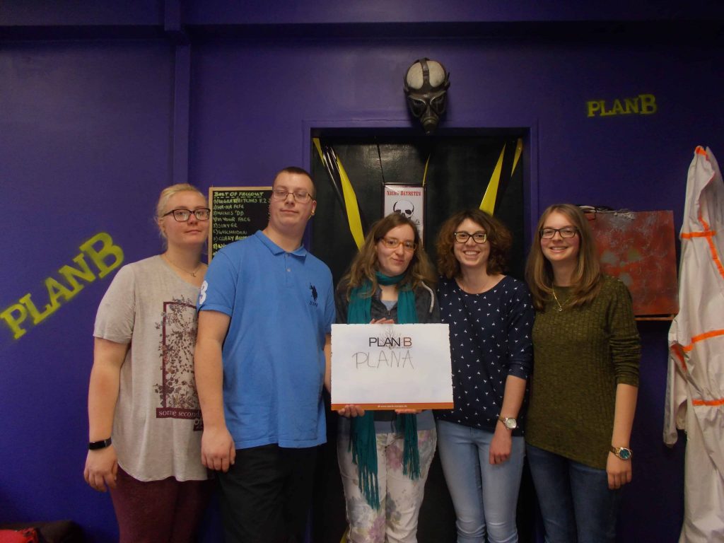 Group pictures KW 47 - 19 Group pictures KW 47 - 19 | PlanB Escape