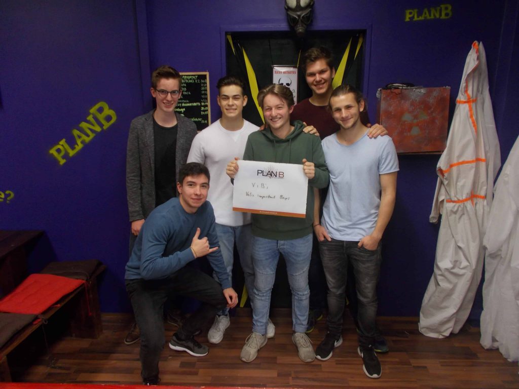 Group pictures KW 47 - 23 Group pictures KW 47 - 23 | PlanB Escape