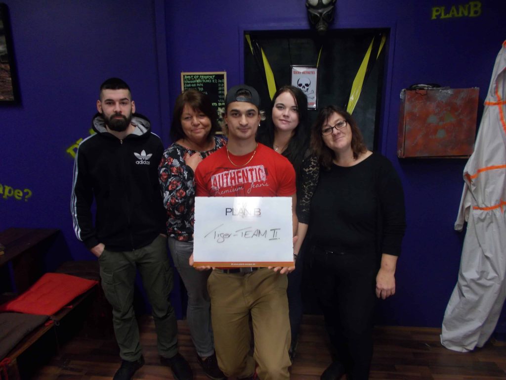 Group pictures KW 47 - 25 Group pictures KW 47 - 25 | PlanB Escape