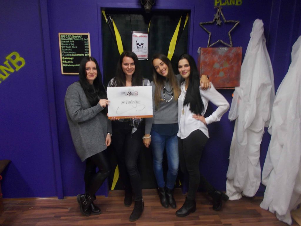 Group pictures week 48 - 23 Group pictures week 48 - 23 | PlanB Escape