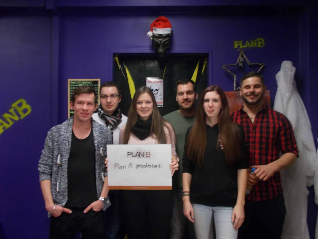 Gruppenbilder KW 52 - 72 Gruppenbilder KW 52 - 72 | PlanB Escape