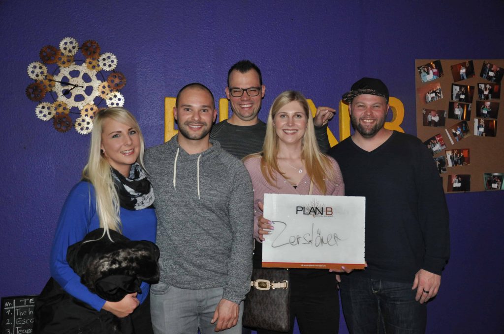 Group pictures KW 43 - 20 Group pictures KW 43 - 20 | PlanB Escape