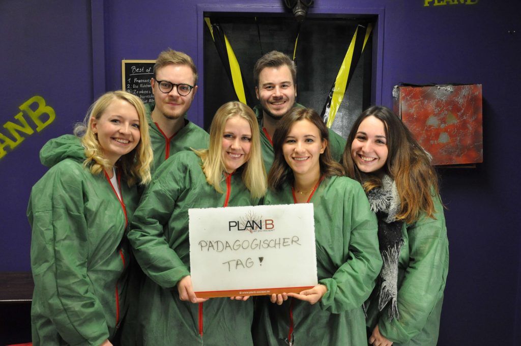 Group pictures KW 47-2 - 9 Group pictures KW 47-2 - 9 | PlanB Escape