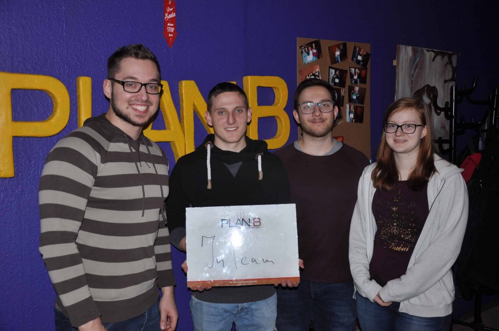 Gruppenbilder vom 08.01.2017-22.01.2017 von Plan B Escape Games Stuttgart - 3 | PlanB Escape