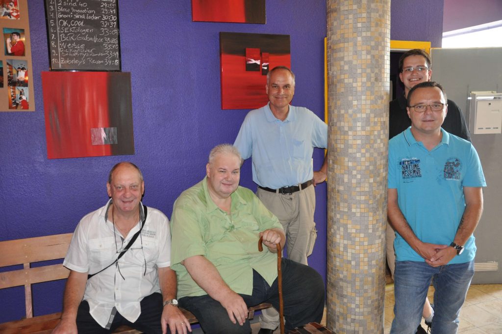 Group pictures KW 33 - 6 Group pictures KW 33 - 6 | PlanB Escape