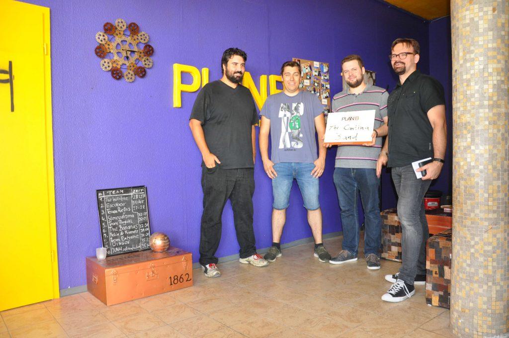 Group pictures KW 33 - 7 Group pictures KW 33 - 7 | PlanB Escape