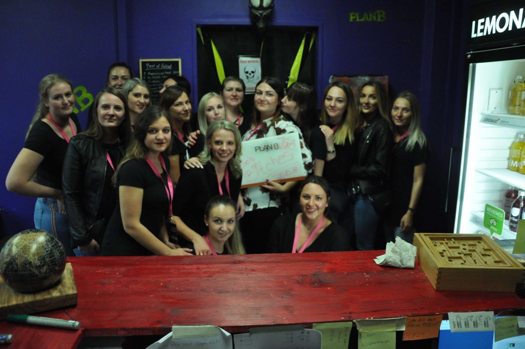 Group pictures KW 43 - 40 Group pictures KW 43 - 40 | PlanB Escape