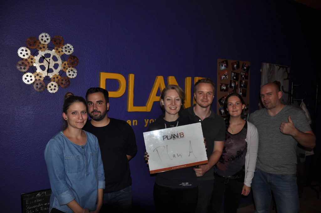 Group pictures KW 44 - 12 | PlanB Escape