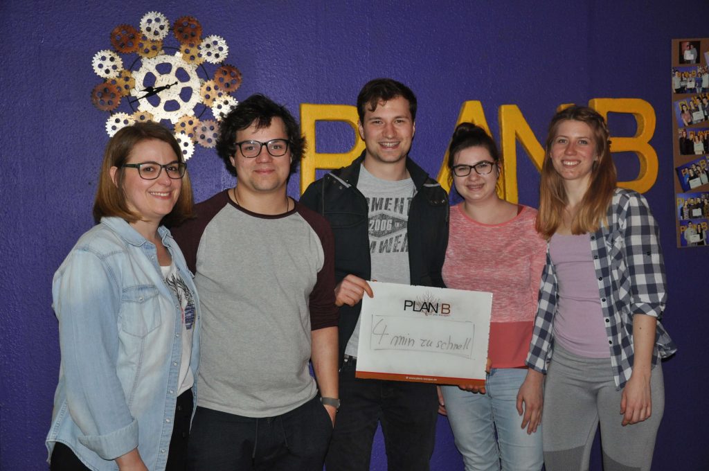 Group pictures KW 40-2 - 7 Group pictures KW 40-2 - 7 | PlanB Escape