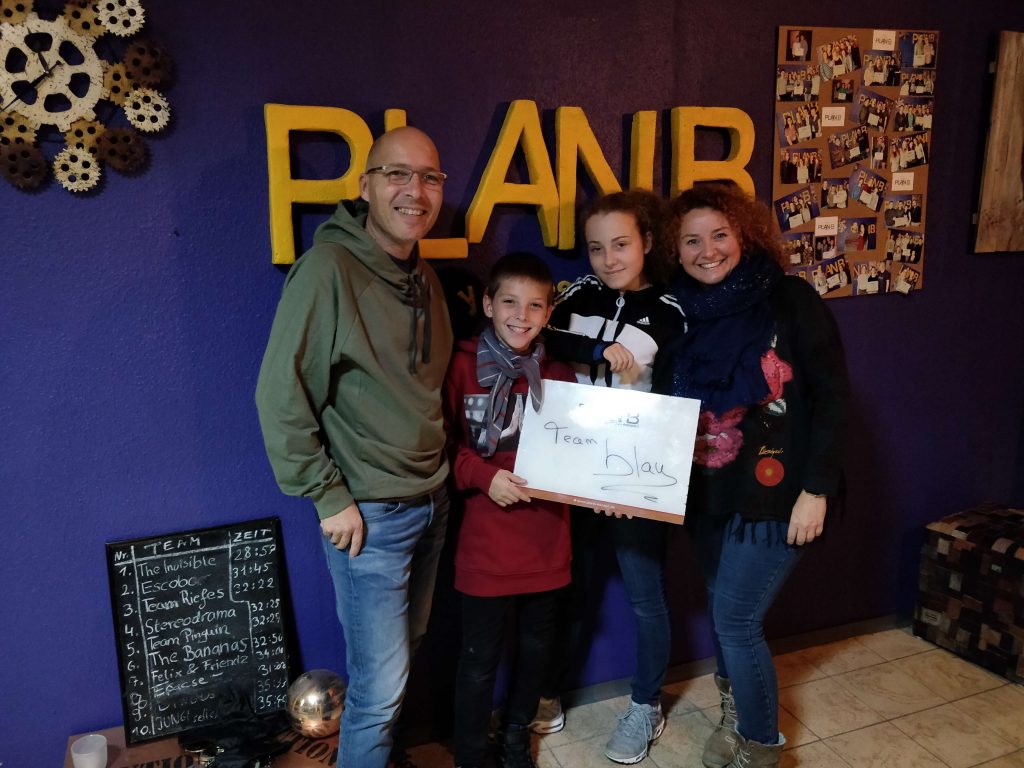 Group pictures KW 47-2 - 31 Group pictures KW 47-2 - 31 | PlanB Escape