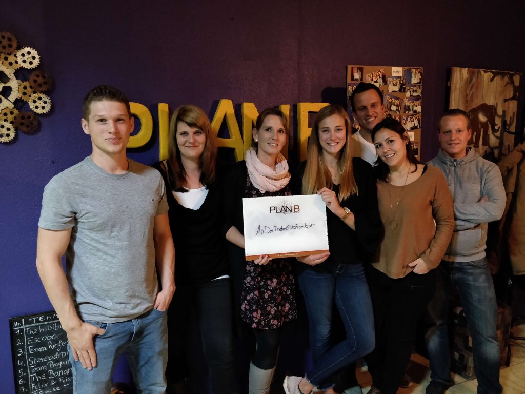 Group pictures KW 47-2 - 23 Group pictures KW 47-2 - 23 | PlanB Escape