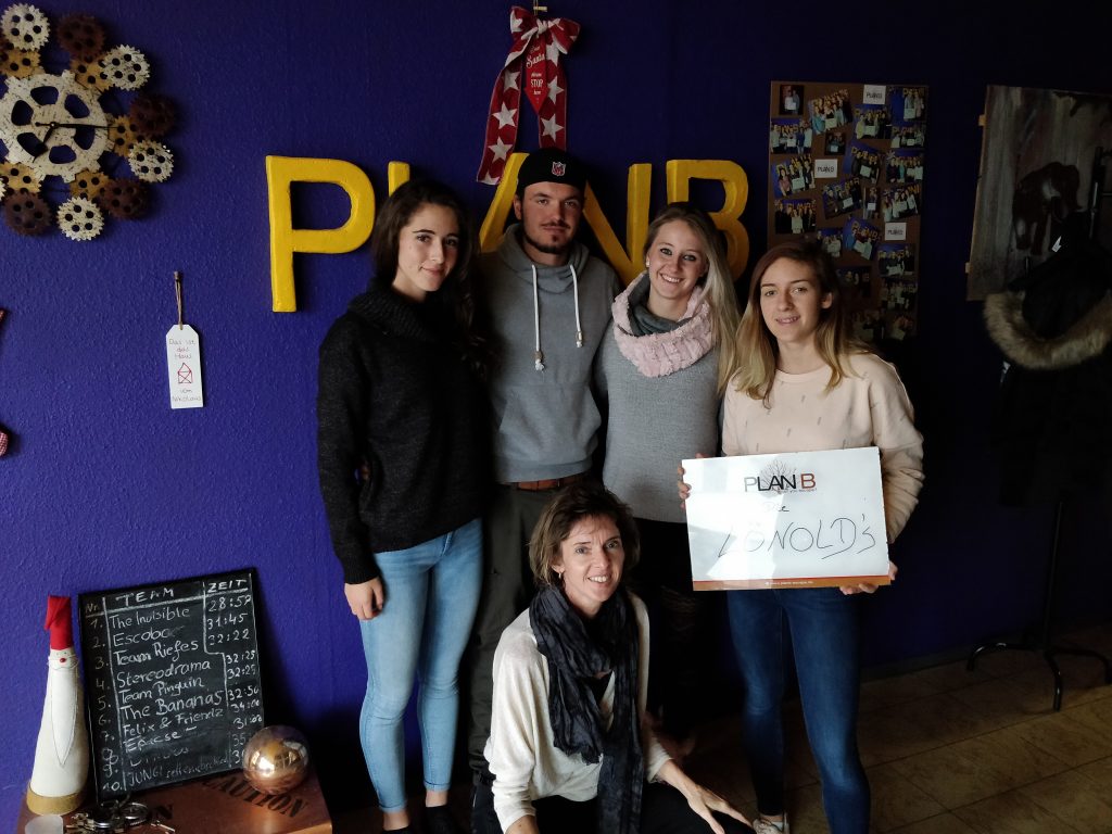 Group pictures KW 47-2 - 27 Group pictures KW 47-2 - 27 | PlanB Escape