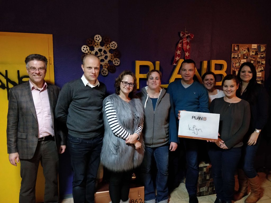 Group pictures KW 49 - 3 Group pictures KW 49 - 3 | PlanB Escape