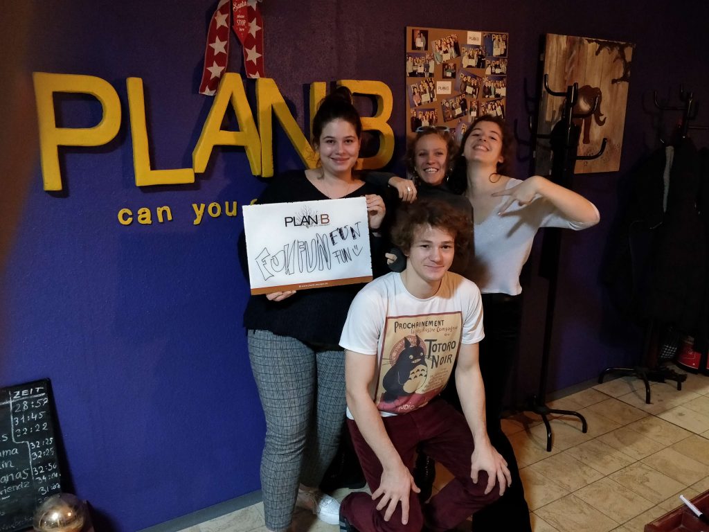 Group pictures KW 49 - 5 Group pictures KW 49 - 5 | PlanB Escape