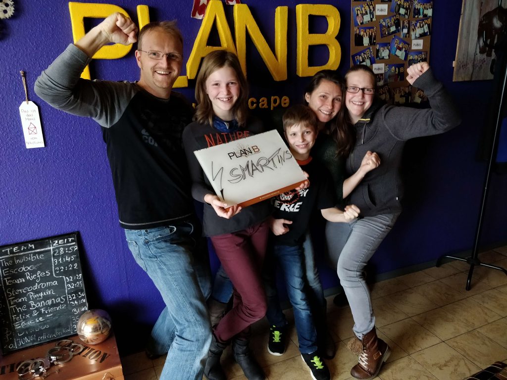 Group pictures KW 49 - 8 Group pictures KW 49 - 8 | PlanB Escape